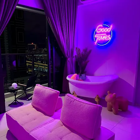 Klcc & Trx Magnificent City View Stylish 2Br At Trion Kl & Free 2 Parking